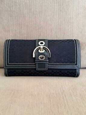 Coach Signature Black Jacquard Buckle Wallet